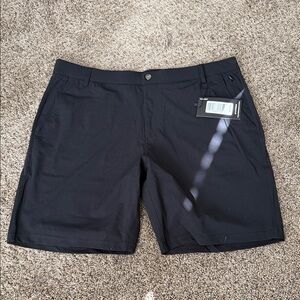 Full Wedge Flex Tour Shorts - Golf / Casual - Size XL - 7.75” Inseam - NWT!